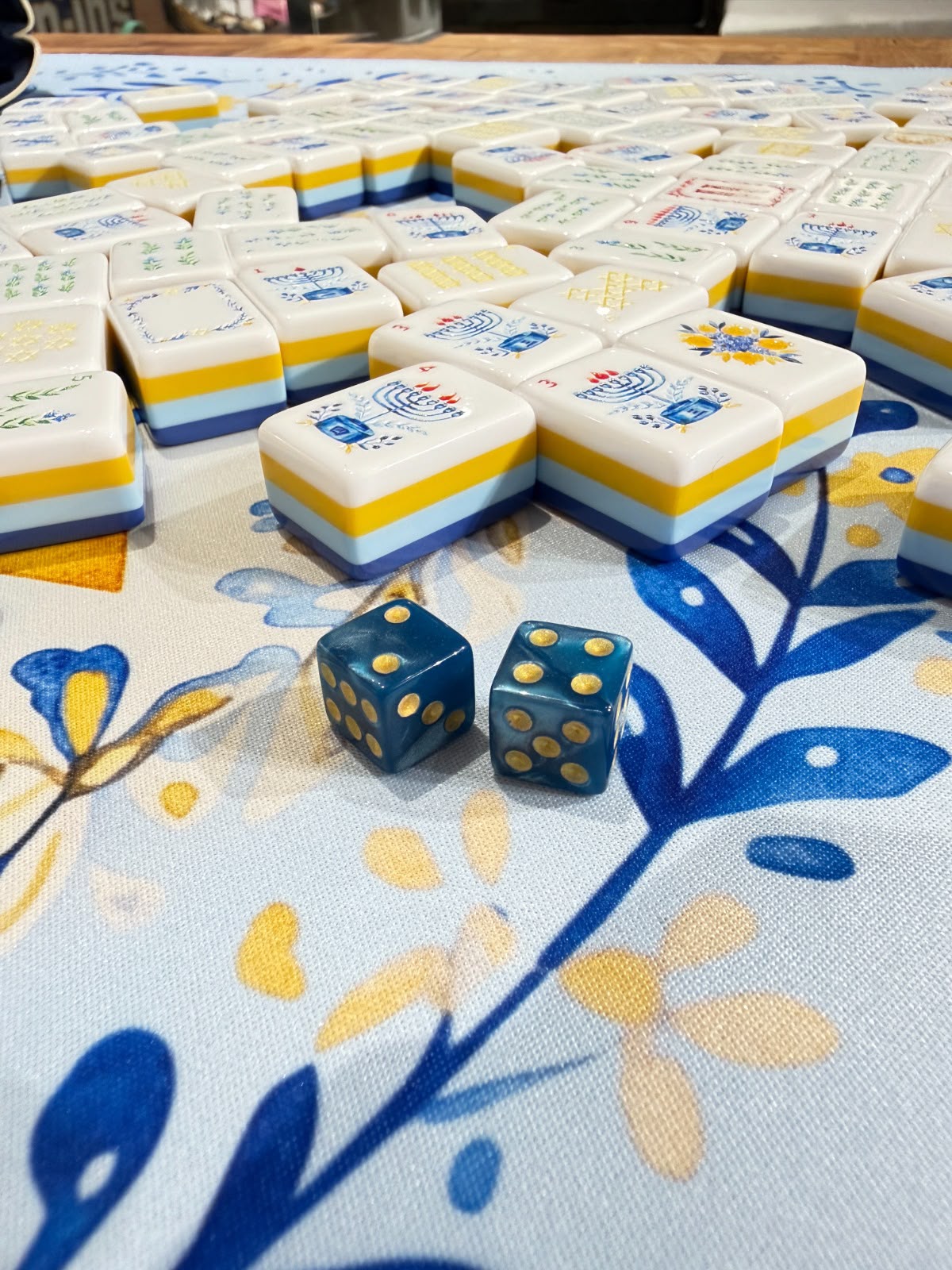 Nov Pre-Order Hanukkah Heritage Mahjong Set and Accessory Bundle